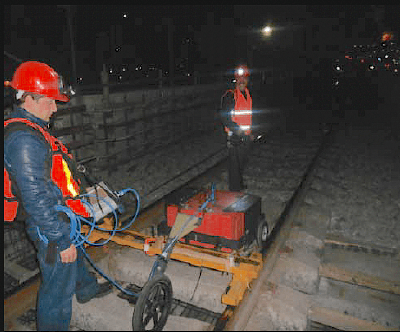 Inspección del subsuelo en la Línea A del Metro de la CMDX